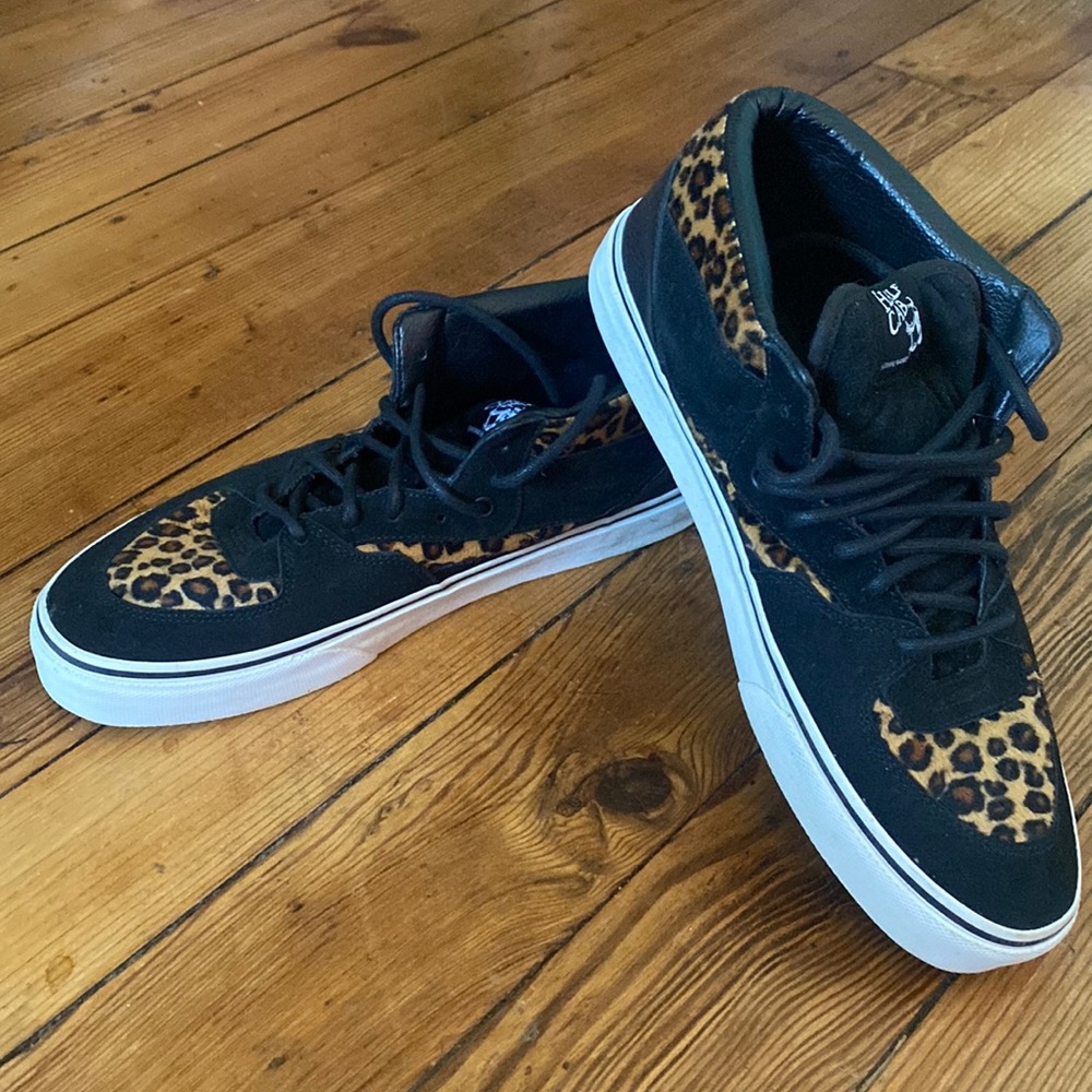 Vans Half Cab Leopard and Black Leather mens 10 excellent condition $65